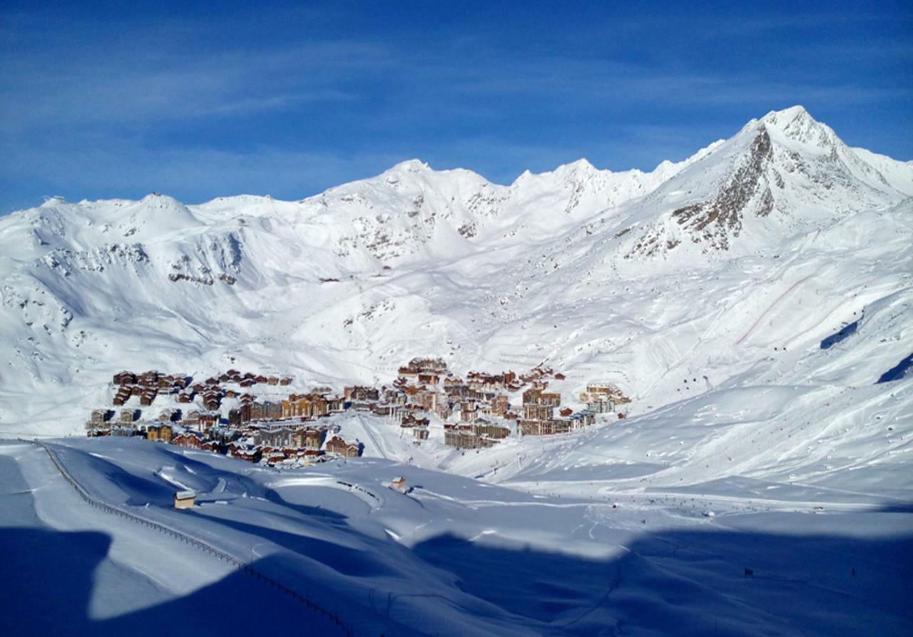 Dernier Etage Avec Vue Sur Les Montagnes Emplacement Exceptionnel Au Coeur De Val Thorens Ski Aux Pieds Prestations Incluses Luaran gambar