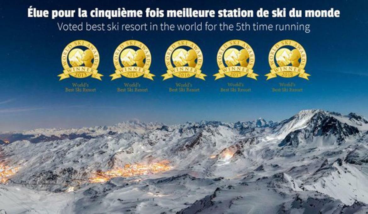 Dernier Etage Avec Vue Sur Les Montagnes Emplacement Exceptionnel Au Coeur De Val Thorens Ski Aux Pieds Prestations Incluses Luaran gambar